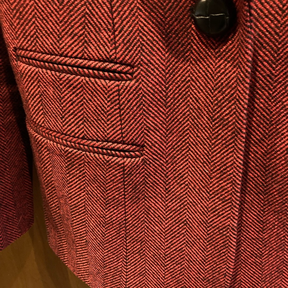 SMYTHE Red/Blk holiday blazer - Picture 2 of 5